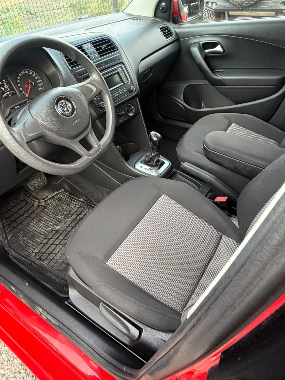 Miniatura: VOLKSWAGEN VENTO COMFORTLINE 1.6L