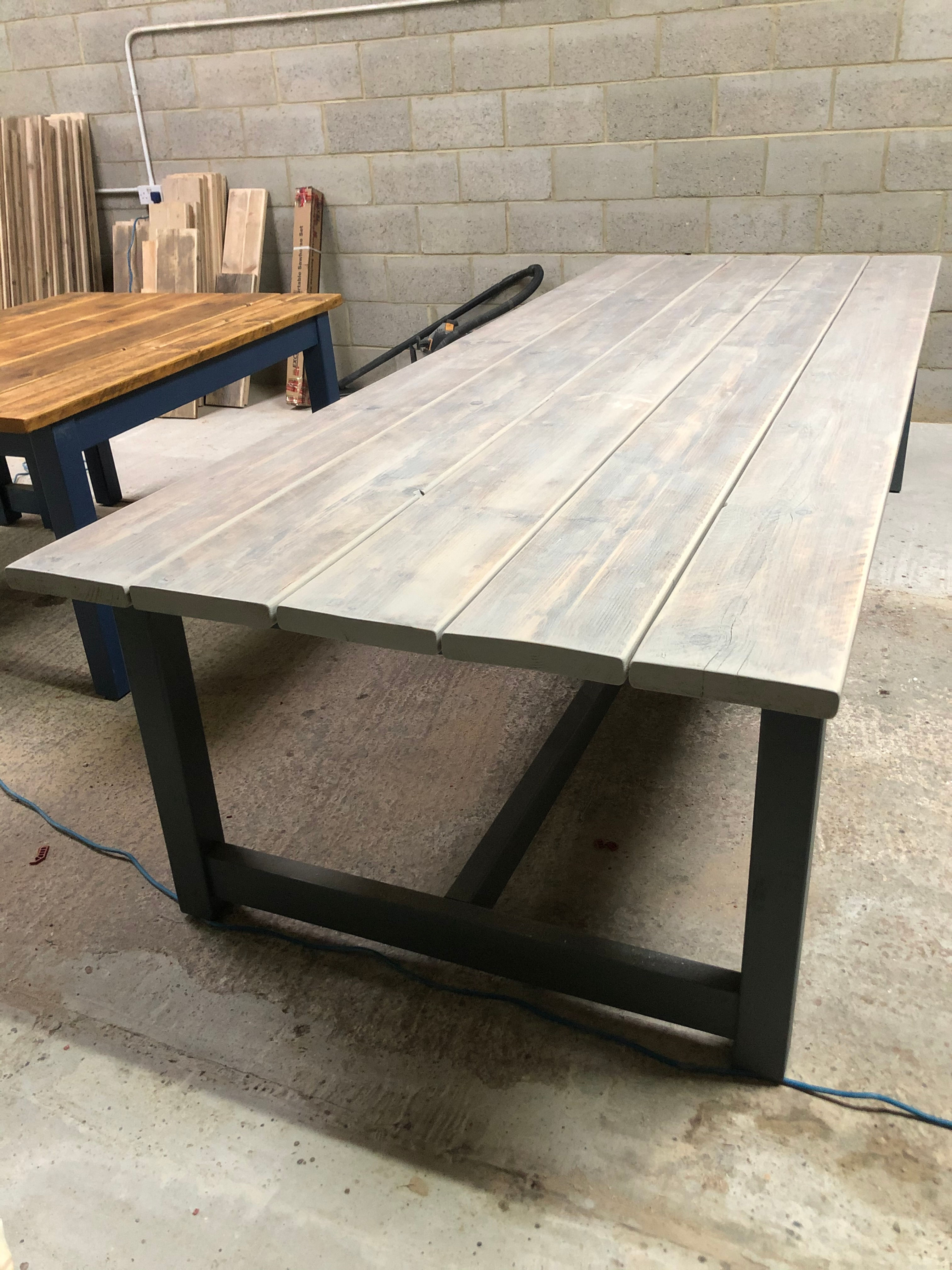 Off-The-Shelf Banqueting Dining/Patio Table
