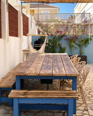 Prosecco Banqueting Table & 3 Benches