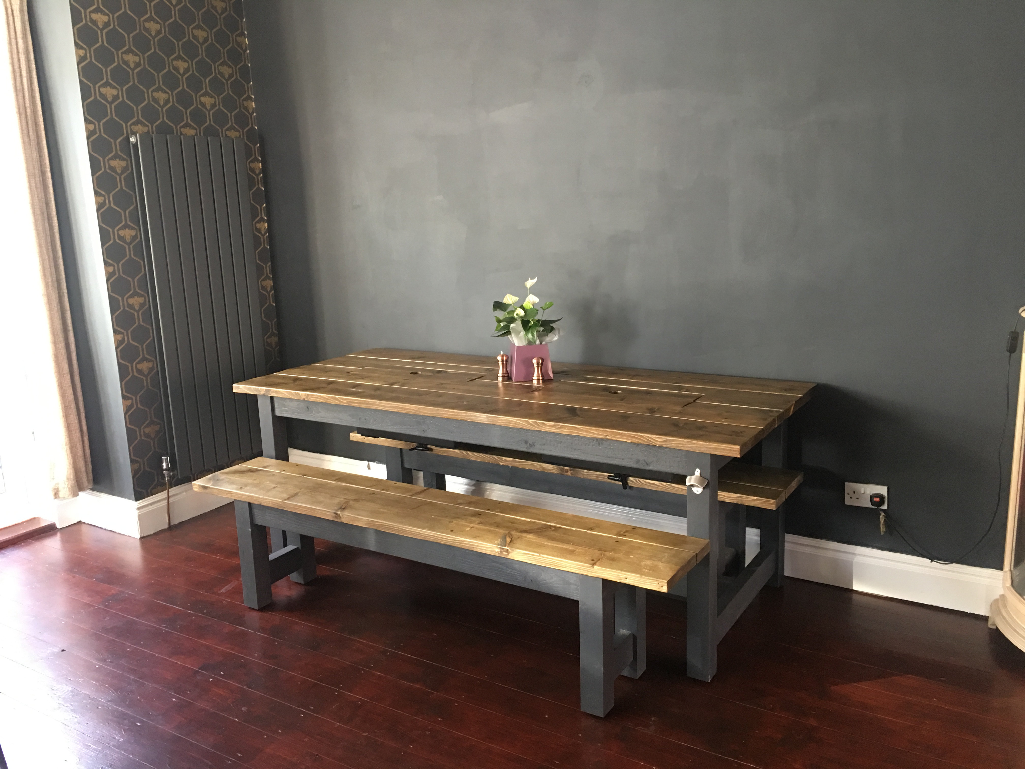 Prosecco Dining Table