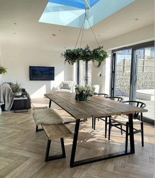 Prosecco Dining Table with Metal Legs