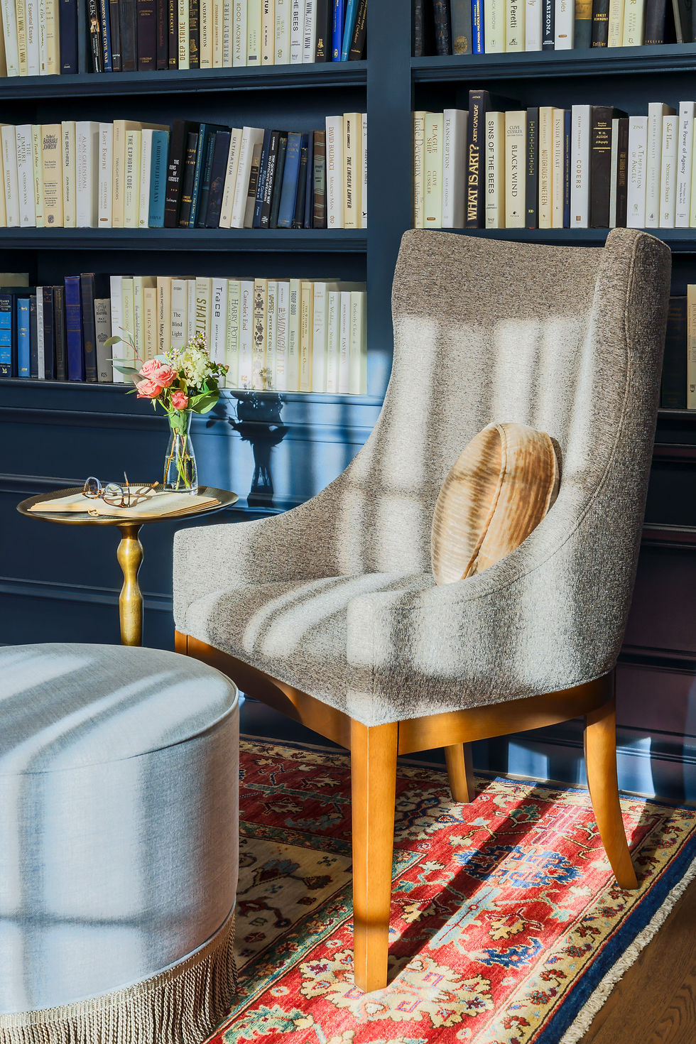 8317 - Lounge Chair with 9185- Ottoman