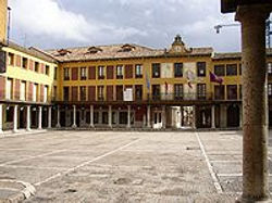 200px-Tordesillas01_20-4-03