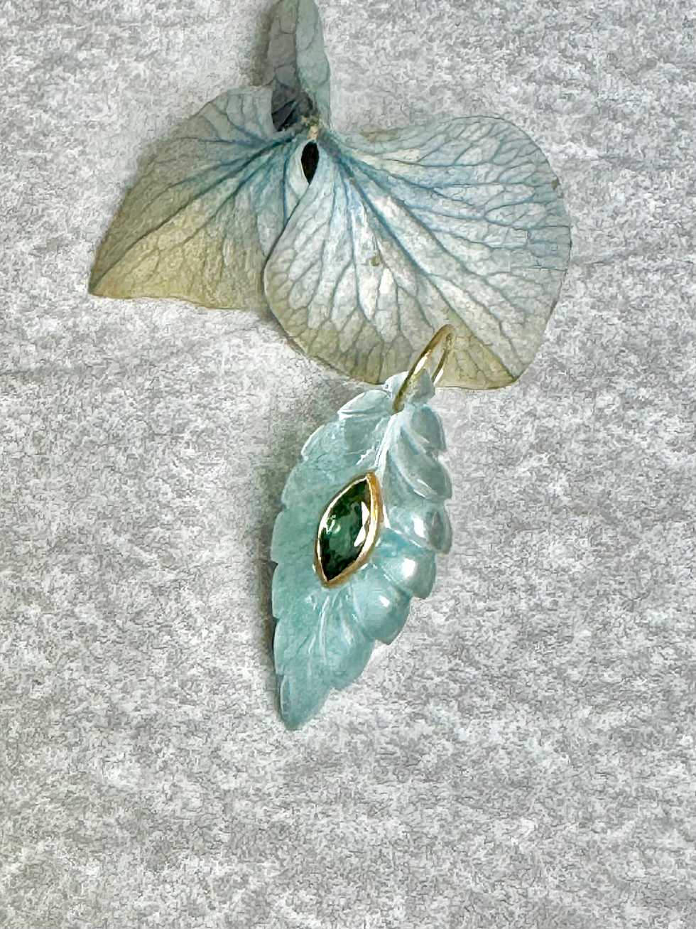 Thumbnail: Aquamarine Leaf pendant
