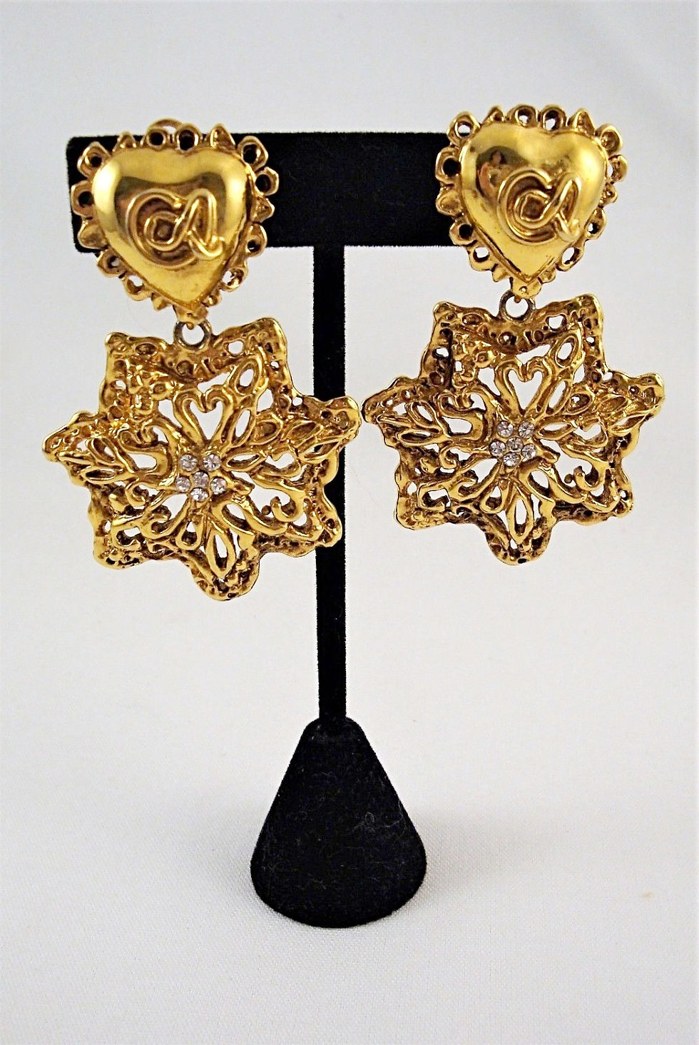 Thumbnail: CHRISTIAN LACROIX Clip-on Flower Puff Heart Earrings Gold Filigree