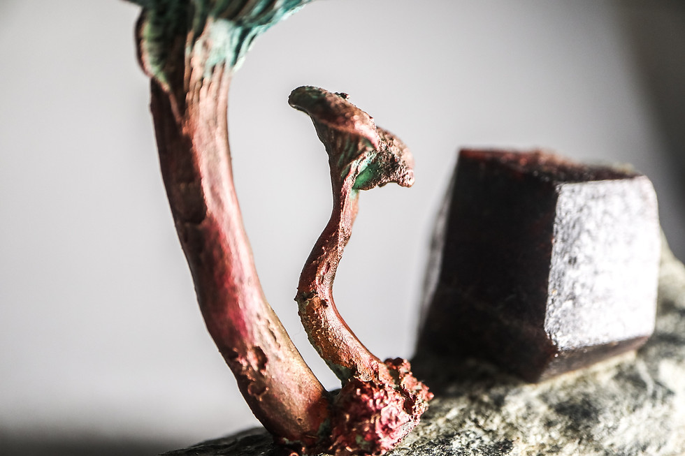 Thumbnail: almandine arrangement