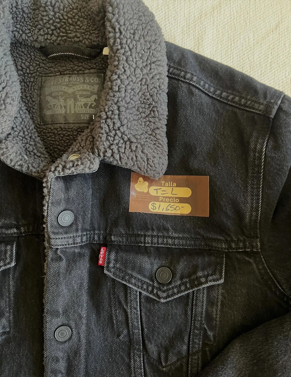 Miniatura: Chamarra Levi´s de mezclilla con borrega