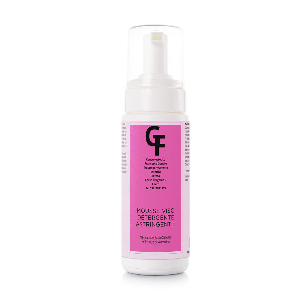 Confezione GF Mousse Detergente Astringente 150 ml su fondo bianco.