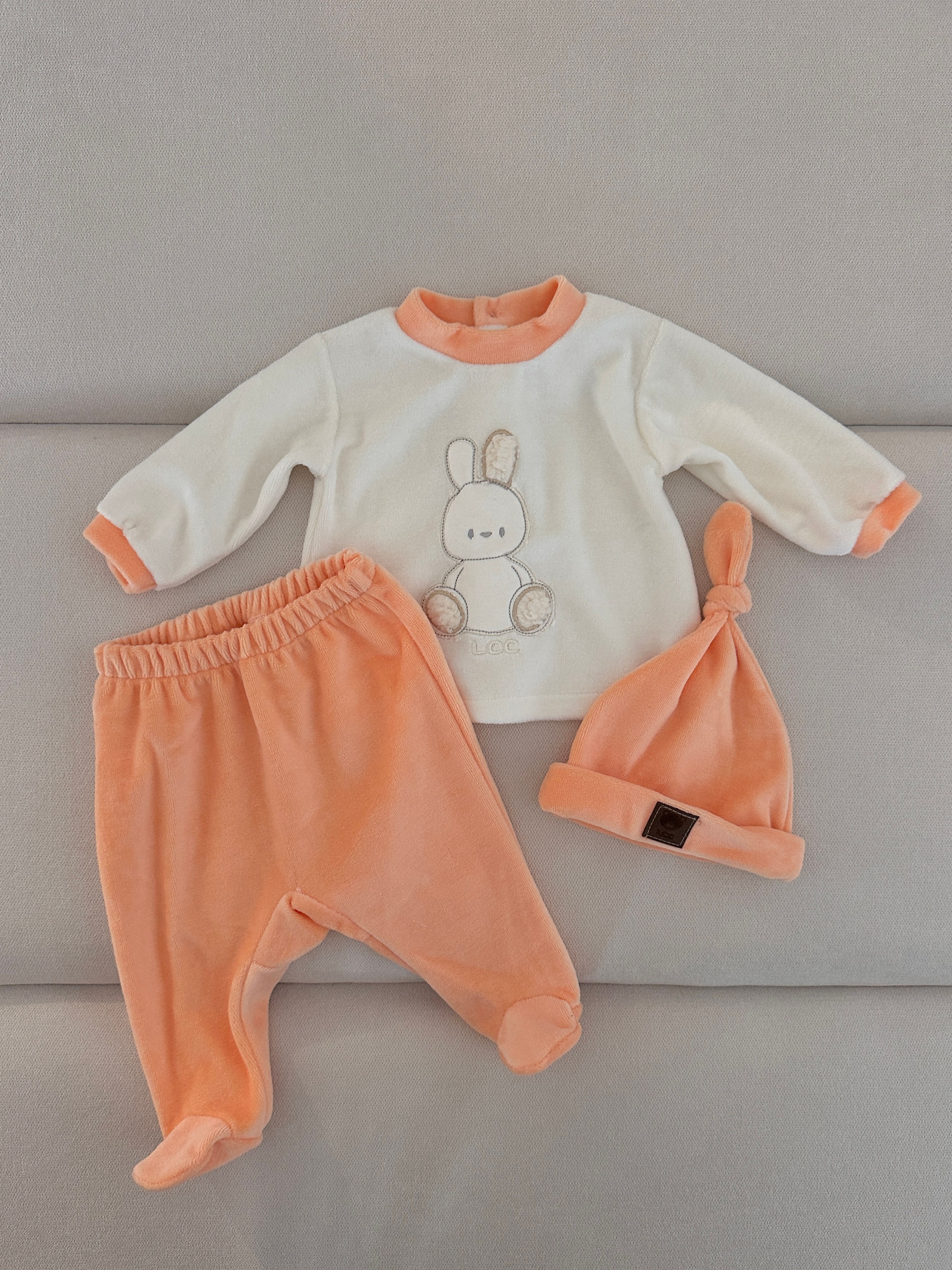 Conjunto Plush Bordado