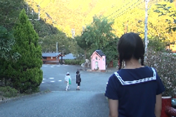 「忍び寄る影 渓谷殺人事件」