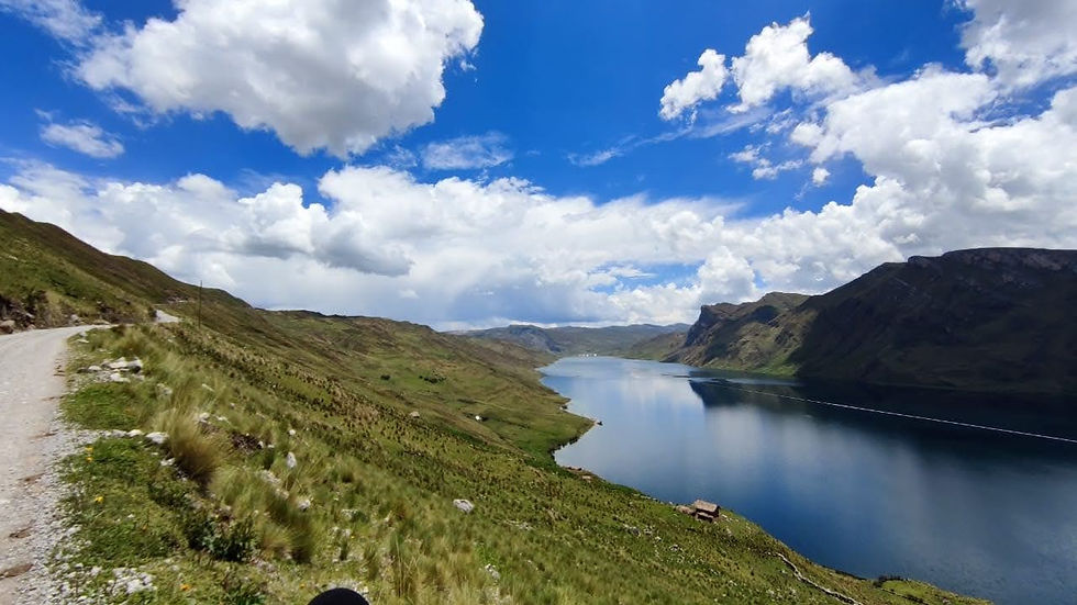 Laguna Carhuacocha
