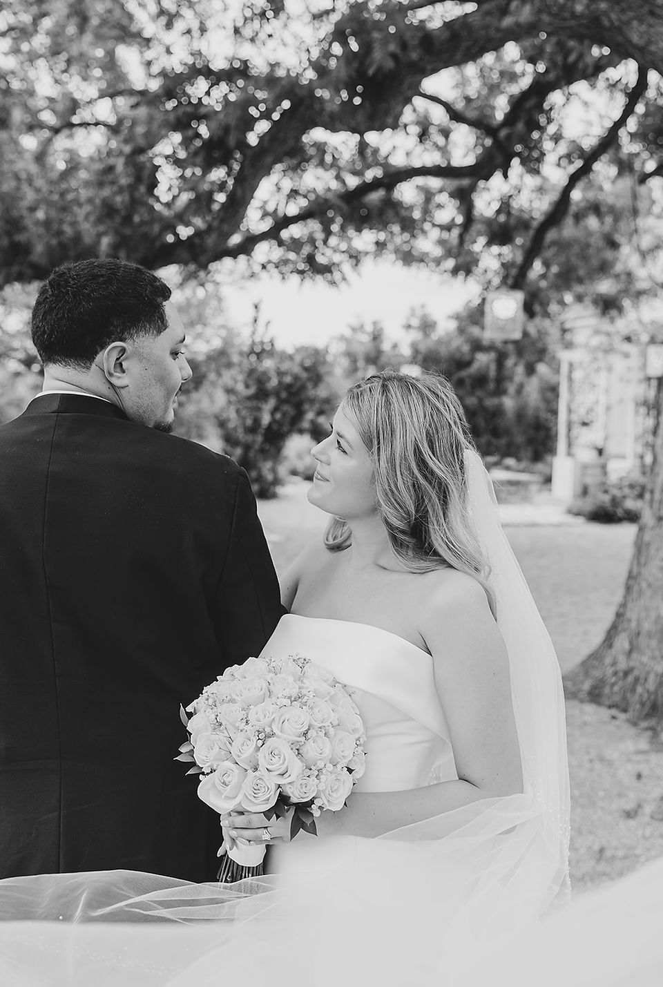 Golden hour portrait of bride and groom at Barr Mansion, photographed by Grace J Photo, Fredericksburg wedding photographer