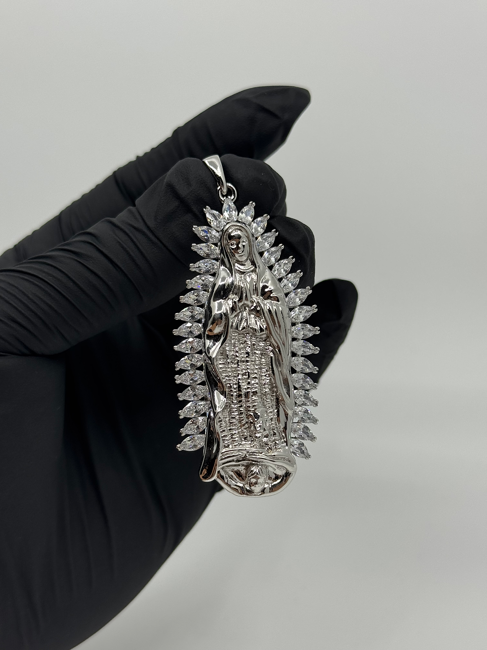 Collar Virgen María con cristales, joya Silversoul