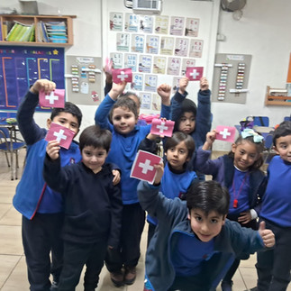 Estudiantes Escuela Carmen Chacón en aniversario 46