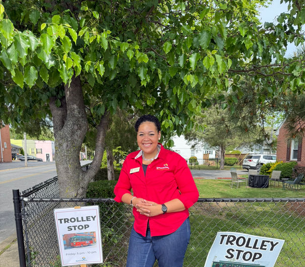 Trolley Stop #8: Shepherd's Old Field Market
Located at the corner of Lawrence Ave & Barthelme St.