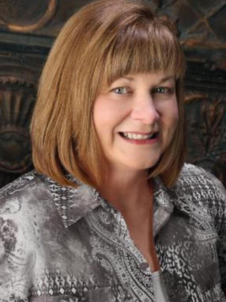 OPERATIONS_Relocation Director - Robin Allenbrand.jpg