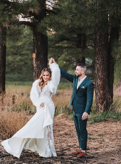 A Bride and Groom eloping in Flagstaff Aerizona