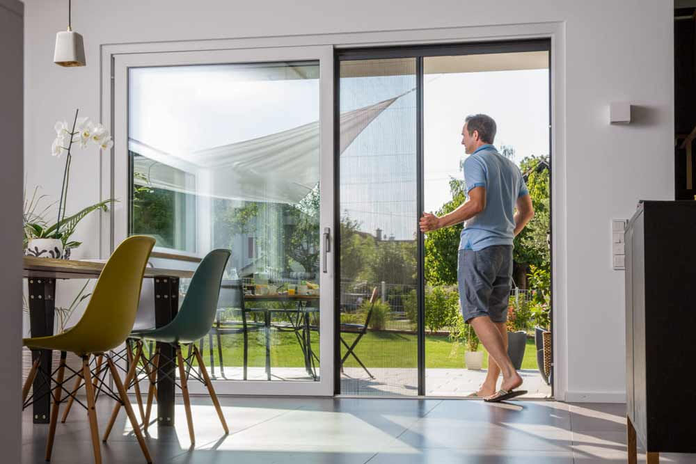 Insektenschutz Fenster - Fensterstudio Ewen Türen Fenster Hausrenovierung Hausbau Bitburg