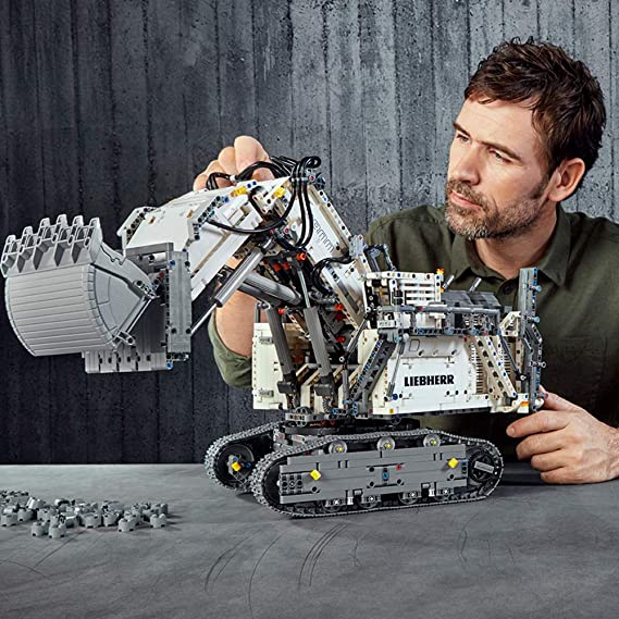 Thumbnail: LEGO® Technic Liebherr R 9800 Excavator (42100)