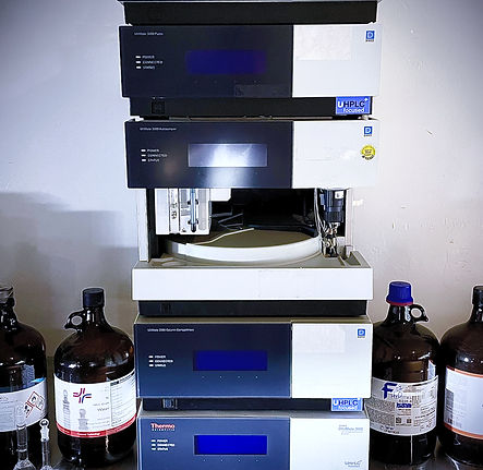 Ultimate 3000 UPLC (1)_edited.jpg