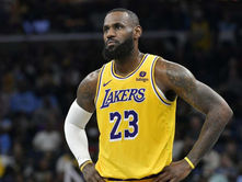 LeBron James na křižovatce: Konec legendy, nebo nový začátek?