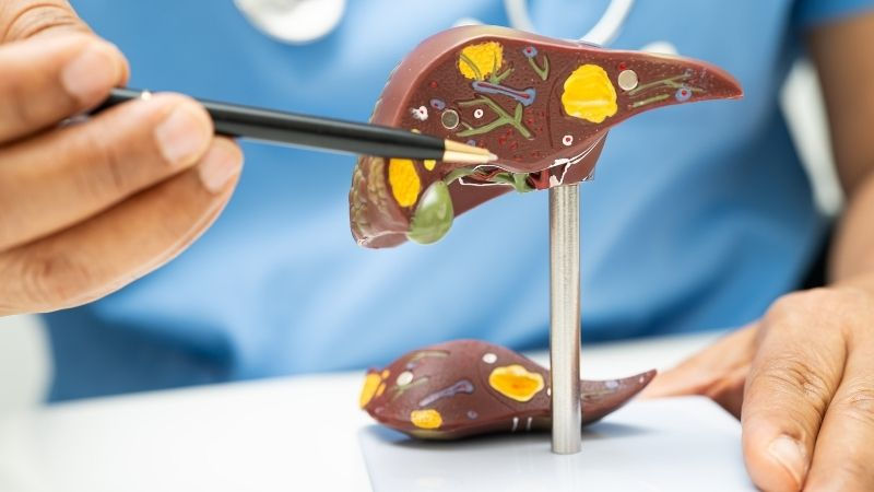 Exame de vista em ótica é suficiente? Entenda os riscos e quando procurar um oftalmologista em Taubaté