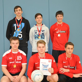 Faustball männlich 2.jpeg