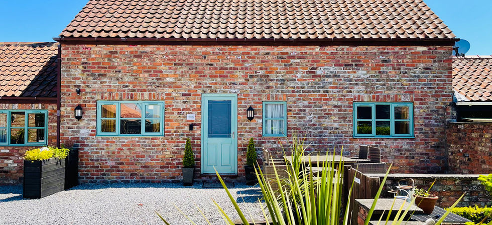 Heritage Cottage in courtyard