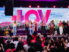 "Deus tem um transbordar de vasilhas para você!"