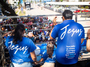 Marcha para Jesus reúne multidão na orla de Salvador