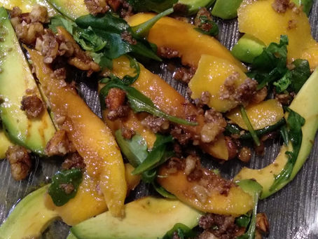 Ensalada Mango, Aguacate y frutos secos