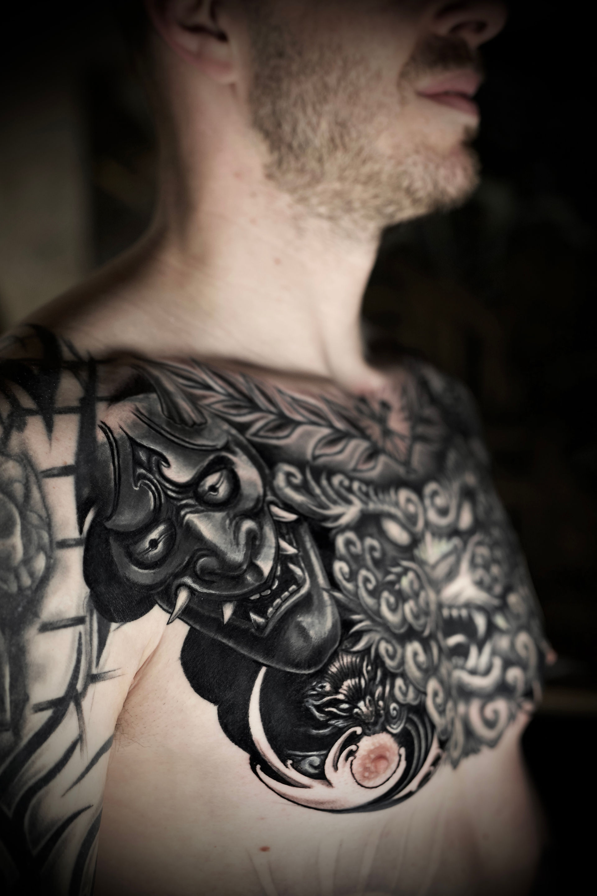 Fertiges Cover-Up Brust