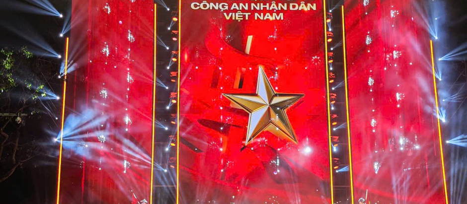 Gala âm nhạc “Vinh quang Công an nhân dân Việt Nam” – Sự kiện tri ân đầy cảm xúc