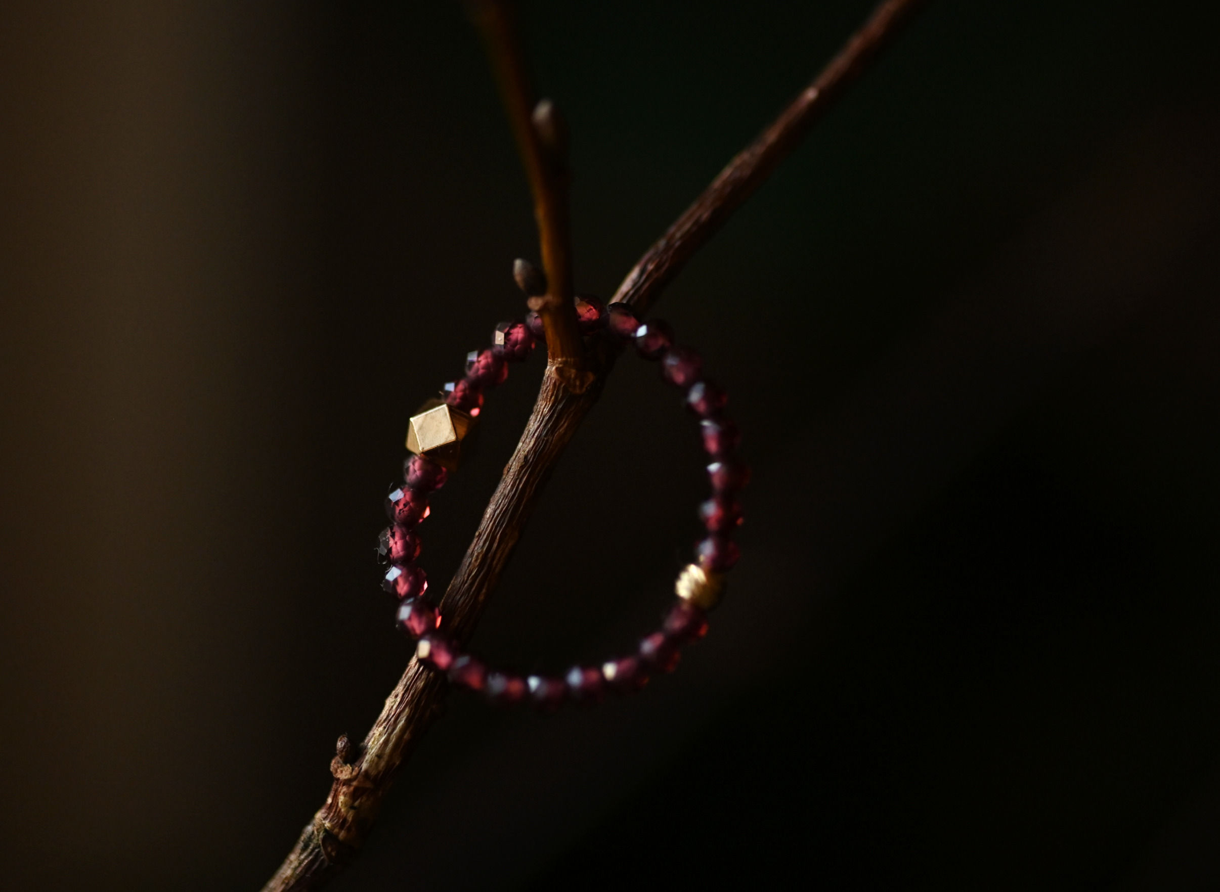 Fingerring. Granat.
