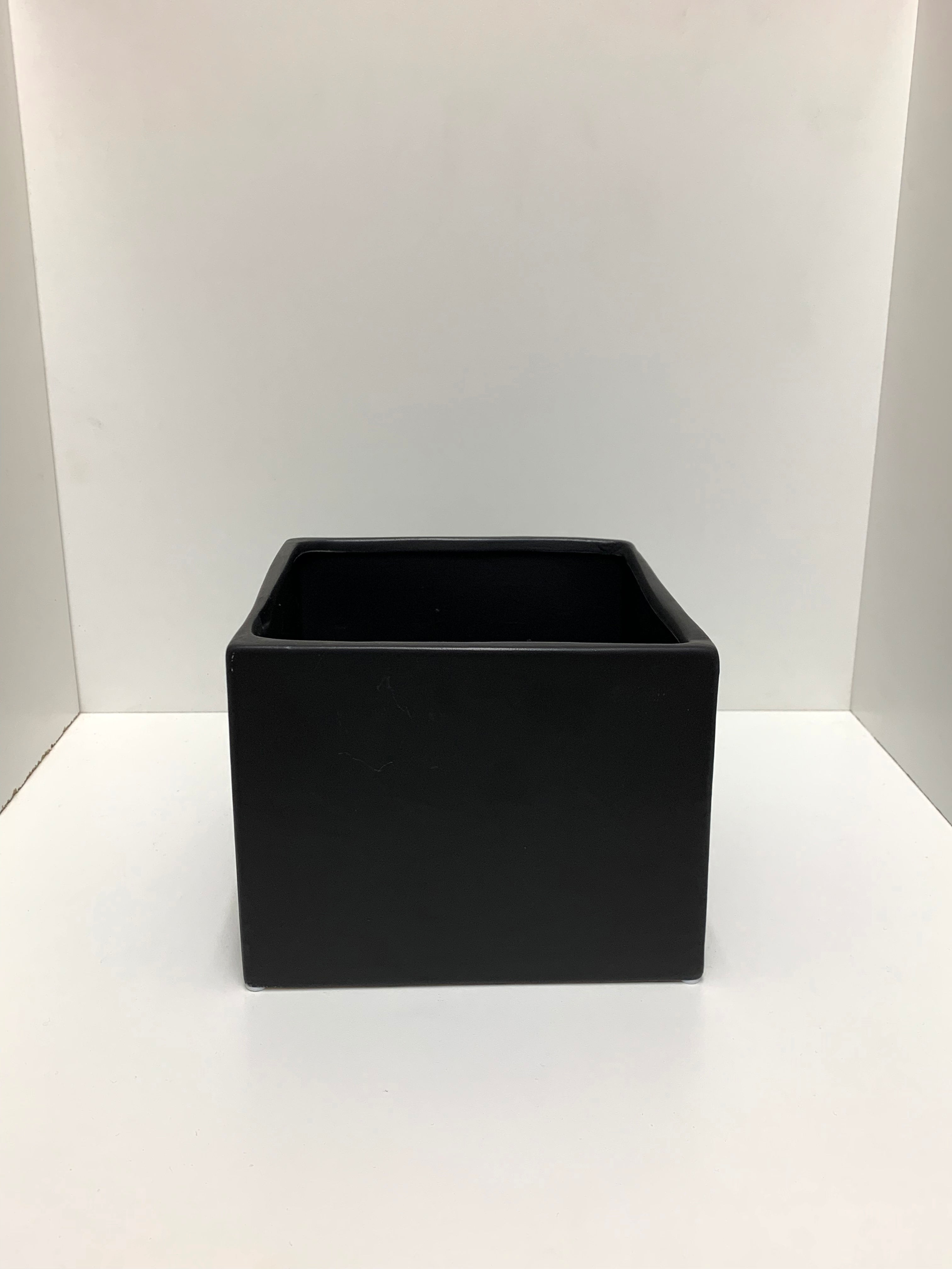 Pot Ruby Medium Black