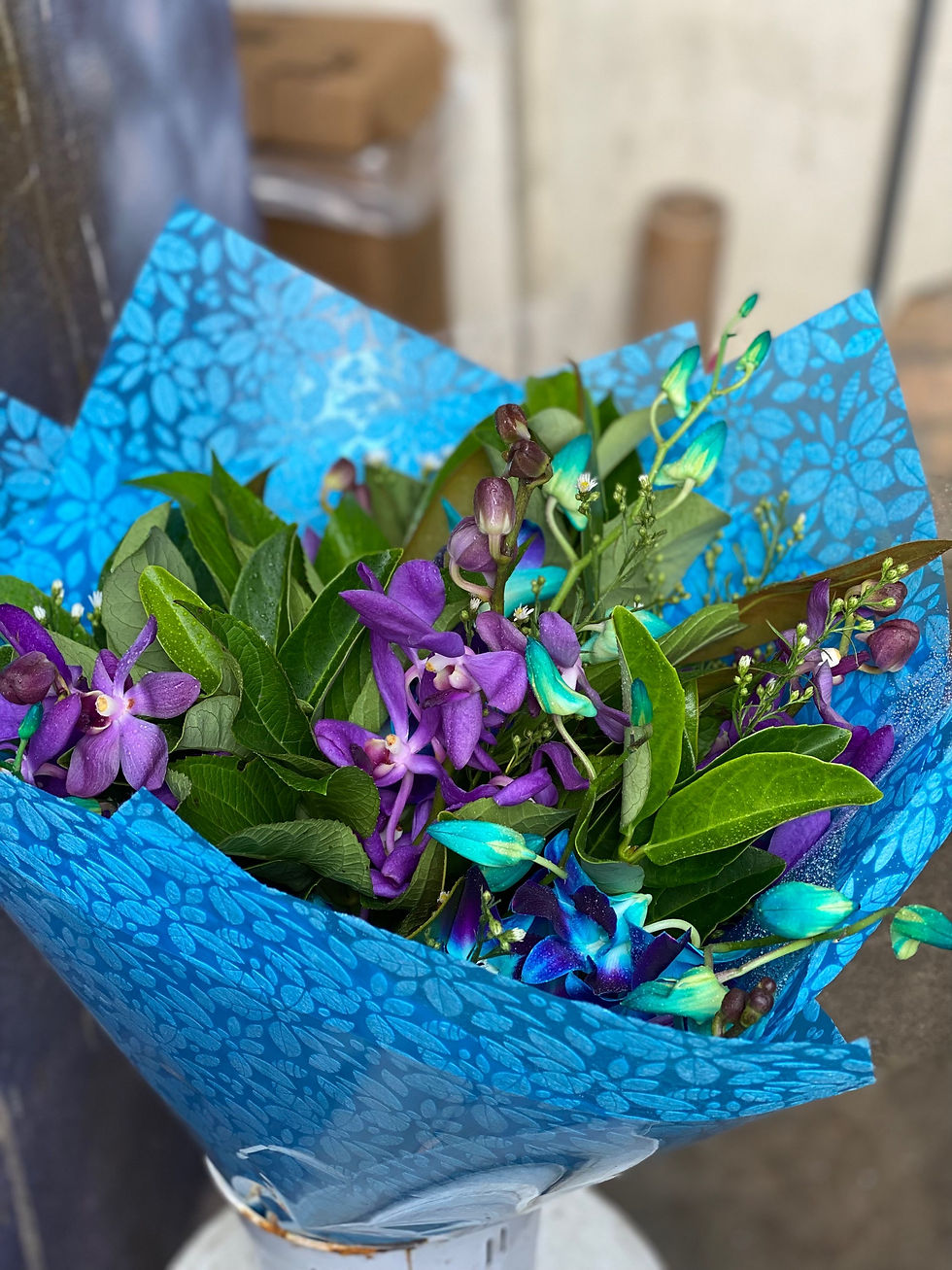 Elliptical Flower Wrap Sky Blue