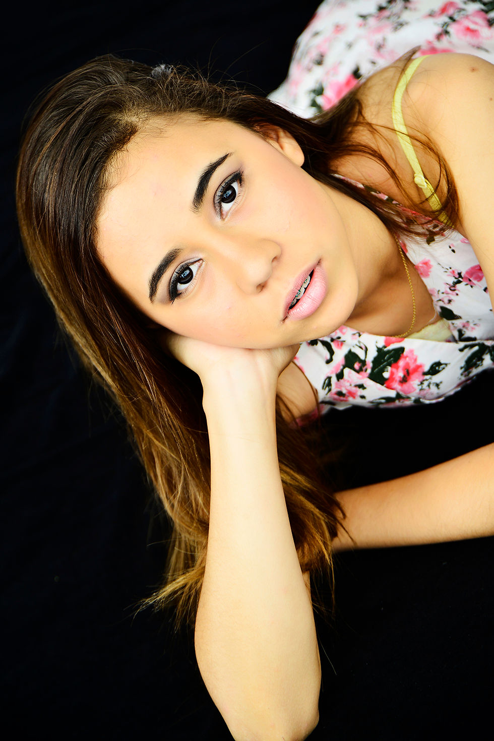 Thumbnail: Laura Stefanie