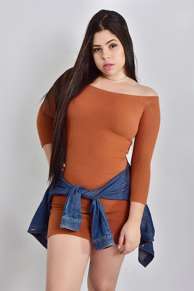 Miniatura: Karla Oliveira