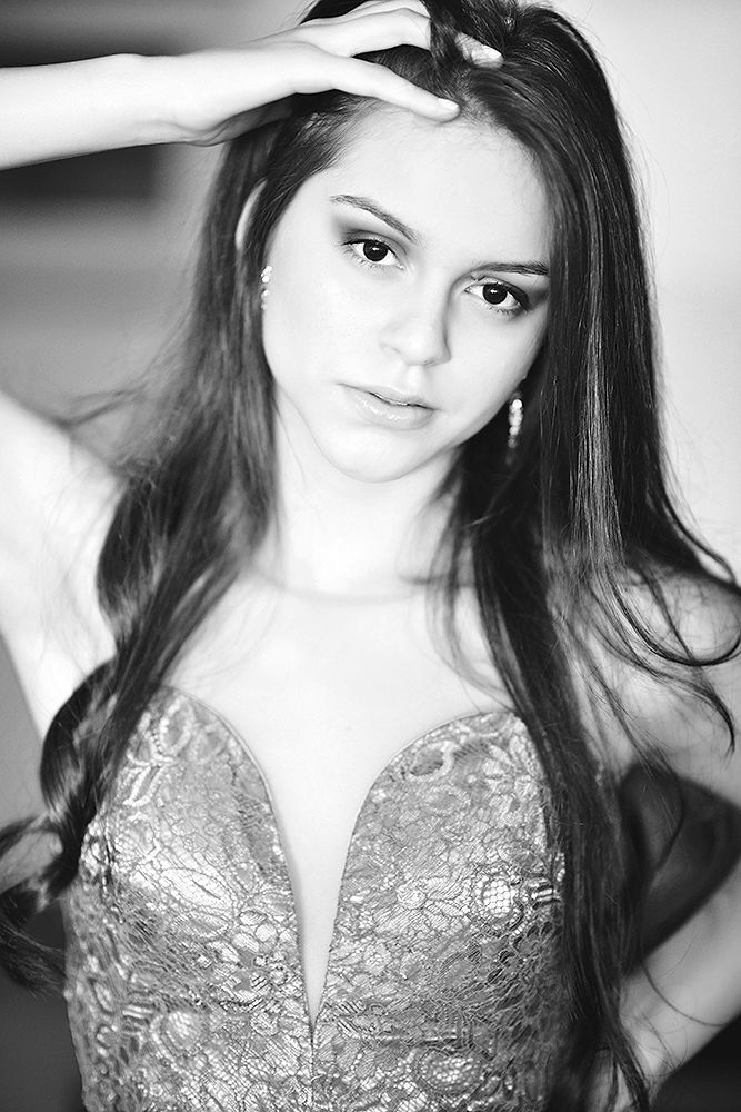 Thumbnail: Maria Lisboa