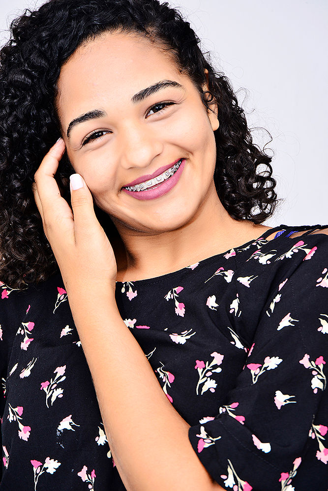 Thumbnail: Ana Carolina