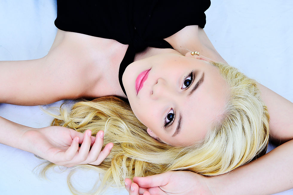 Thumbnail: Laynna Kelly