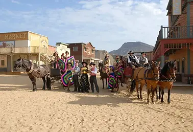 personajes-oasys-minihollywood (1).webp