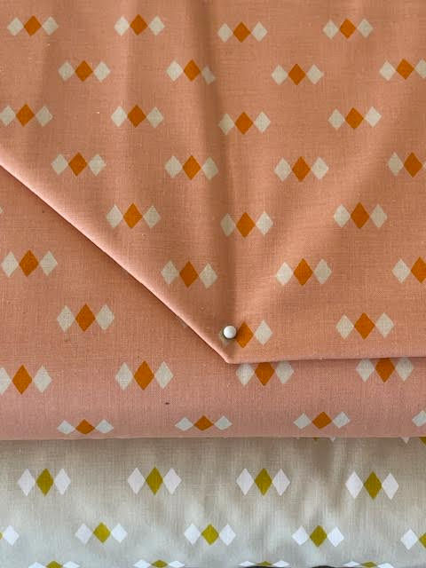 RSS Juicy- Diamonds in Shell & Peach by Melody Miller