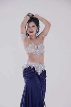 Gloria Lo