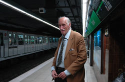 Ramon Julivert al metro de Diagonal