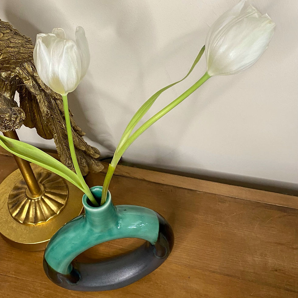 Thumbnail: Doughnut Vase