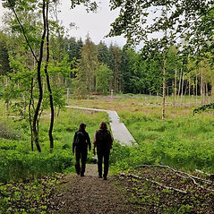 Billede Lone og Susanne 8.10.25.jpg