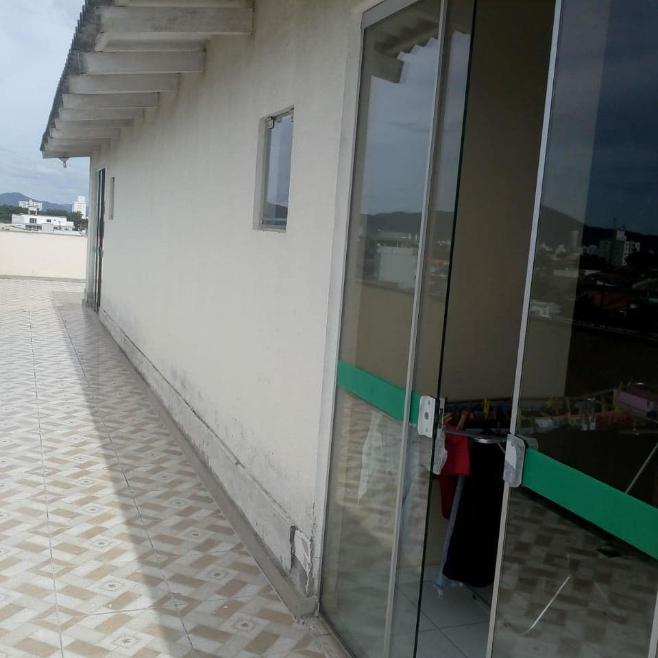 Miniatura: Apto semi mobiliado a Venda em Local Privilegiado na Parte Alta do Cordeiros!!!