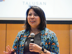 Diversity, not divisiveness: Liza Talusan leads a workshop about identity-conscious education