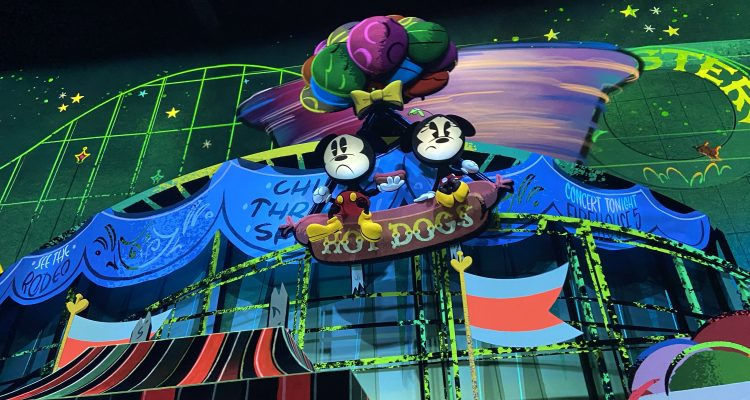 Mickey y Minnie con unos globos